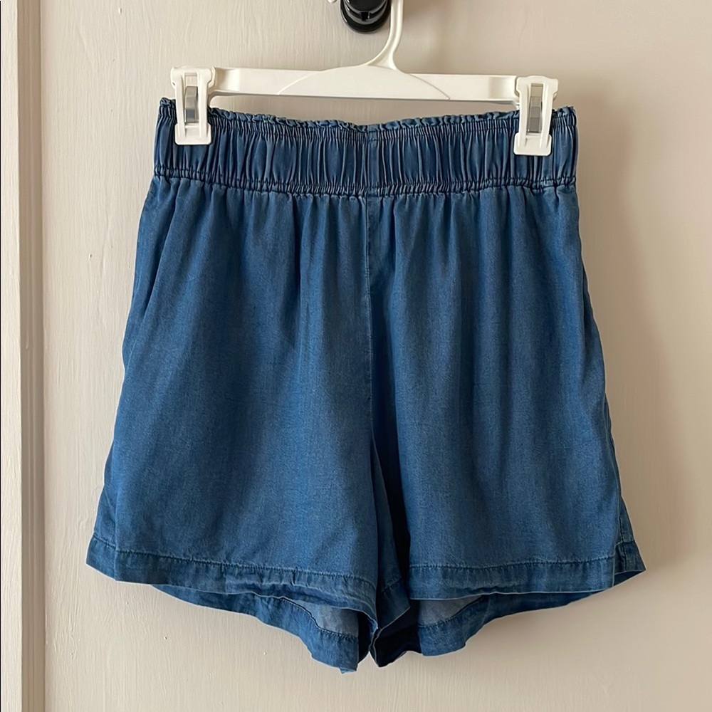 EllandEmm Chambray Shorts Size Small